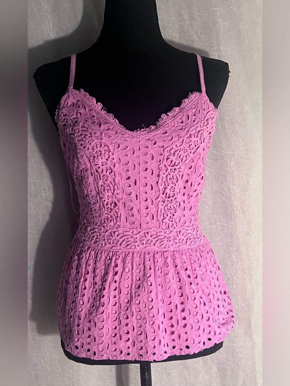 Japna Pink Eyelet Lace peplum tank